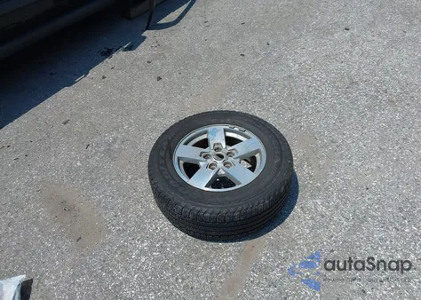 2008 Jeep Commander Sport z USA, uszkodzony, nr VIN 1J8HG48K08C132383